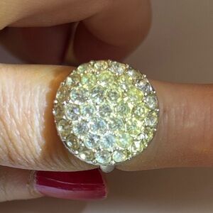 Elegant Silver Crystal Ring